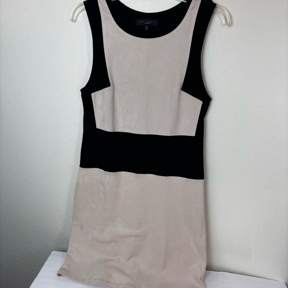 FINAL SALE-Sanctuary Clothing--sueded look -black & cream color-block body con… - Picture 1 of 10